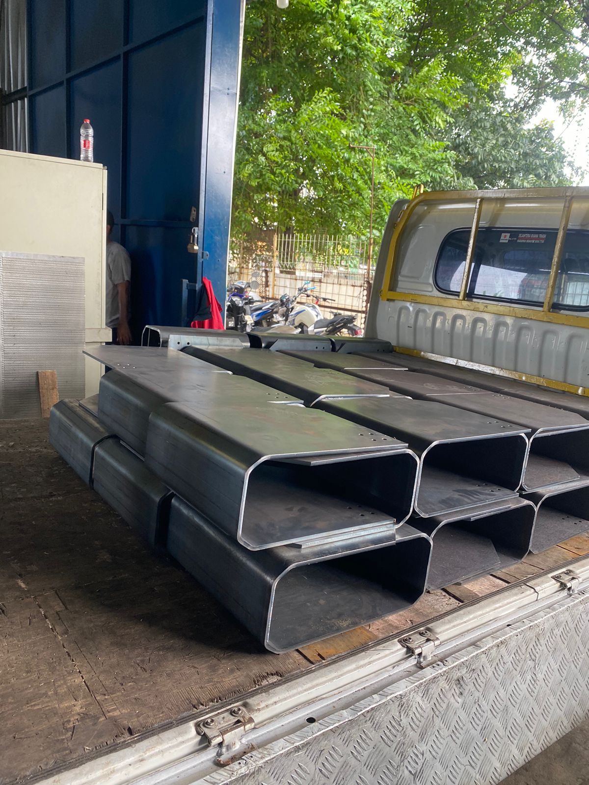 Bending Plat — AEK POHON PIDOLI